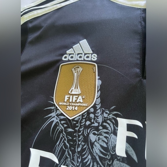 REAL MADRID DRAGON JERSEY | all players and sizes available - Picture 2 of 10